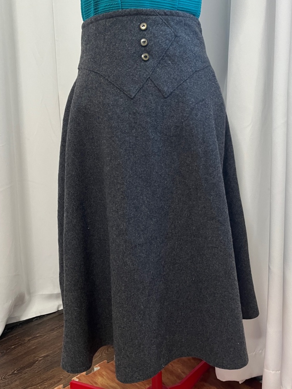 High-Waist Midi Skirt in Charcoal Gray with Button Detail